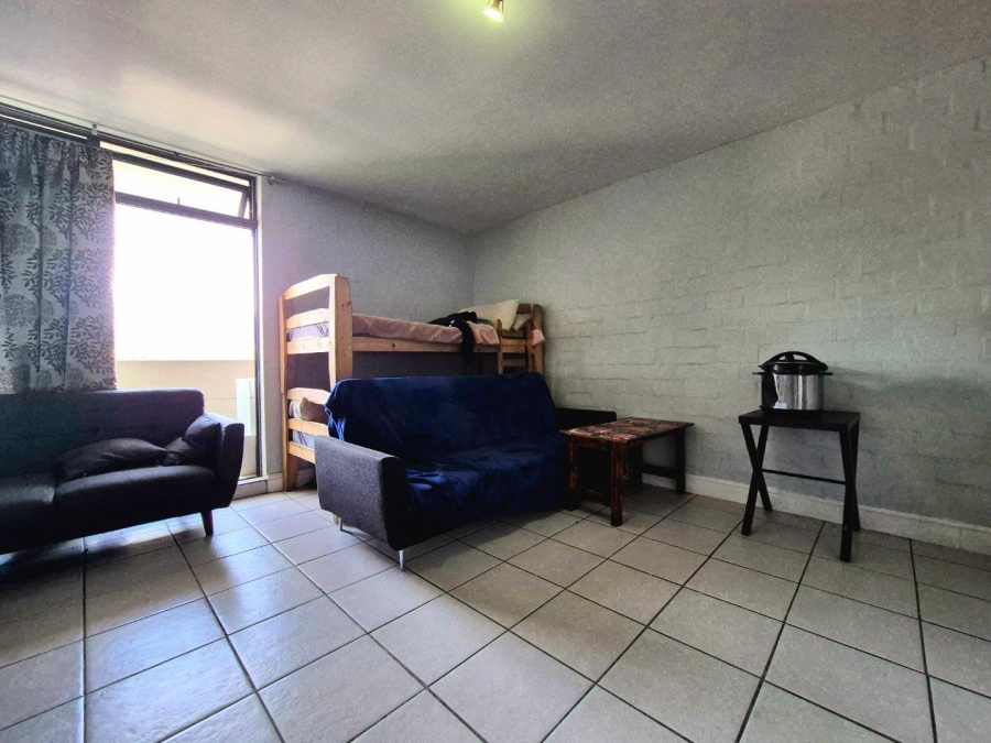 1 Bedroom Property for Sale in Wynberg Western Cape